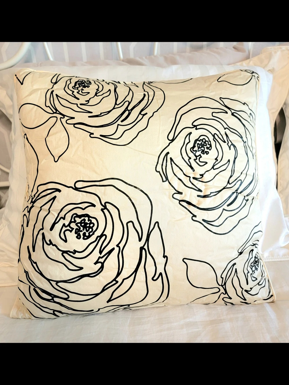 NWT Pier 1 Cream Throw Pillow With Black Outlined Roses